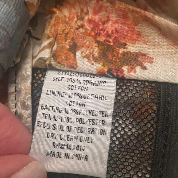 Johnny Was Calme Quilted Backpack One Size NWT - Picture 8 of 8